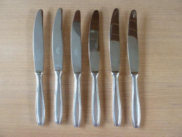 Bestekset - Zware Kwaliteit - 16 delig - Samen € 15,00, Huis en Inrichting, Ophalen of Verzenden, Zo goed als nieuw, Rvs of Chroom