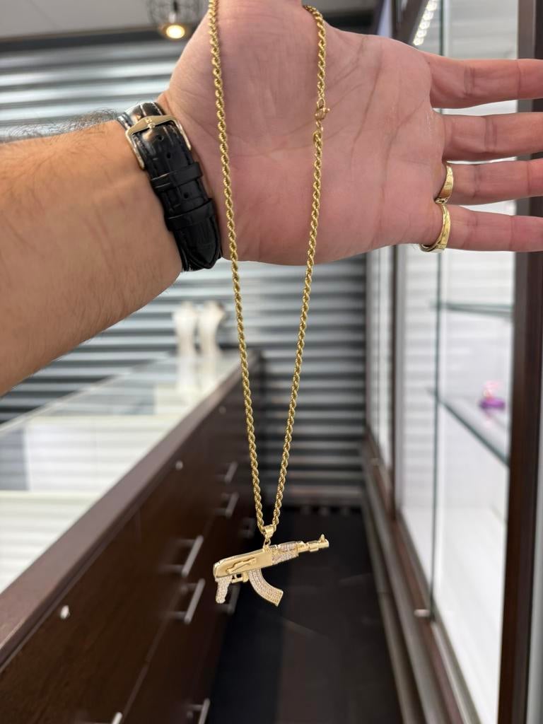 Prachtige 14k gouden rope ketting met ak-47 hanger, Ophalen of Verzenden, Goud