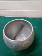 bloempot zilvergrijs, Ophalen of Verzenden, 'T Olde Gre-j, Info@toldegrej.nl, Endepoelstraat 20f Didam