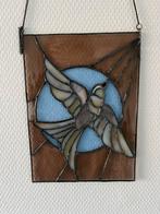Glas-in-lood raamhanger met vogelmotief, Ophalen