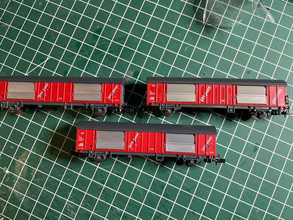 Roco n spoor post wagons 3 stuks, Hobby en Vrije tijd, Modeltreinen | N-Spoor, Gelijkstroom, Verzenden, Wagon, Zo goed als nieuw