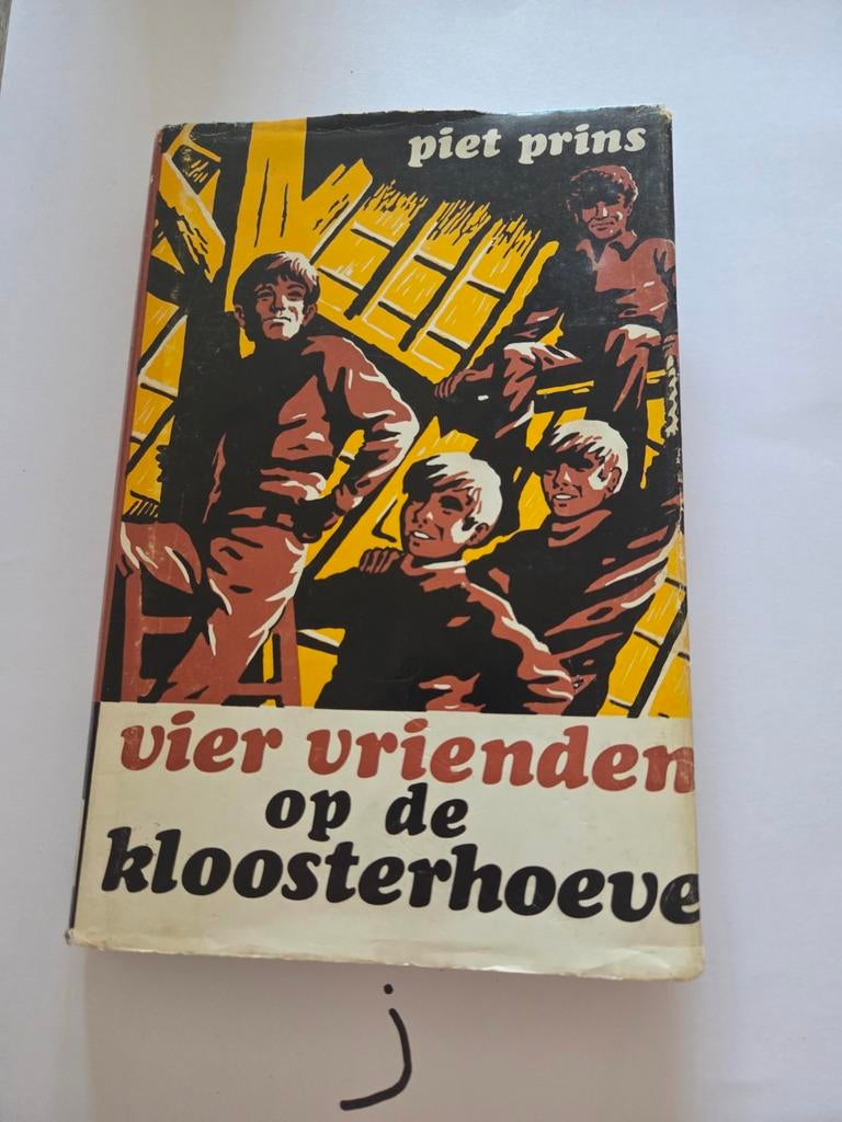 Vier vrienden op de kloosterhoeve - Piet Prins, Boeken, Kinderboeken | Jeugd | onder 10 jaar, Gelezen, Fictie algemeen, Ophalen of Verzenden