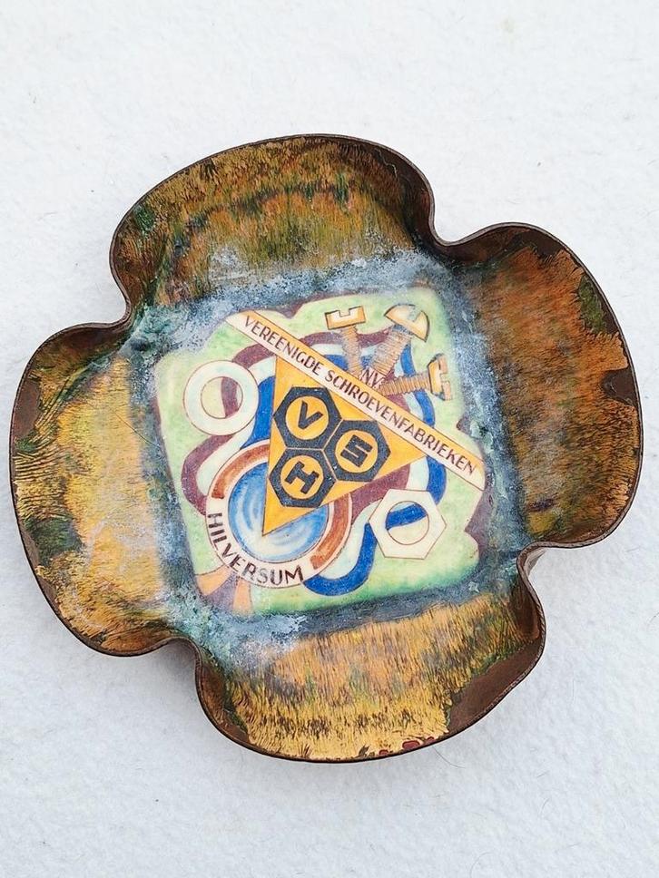 Emaille schaaltje Vereenigde Schroevenfabrieken Hilversum, Verzamelen, Merken en Reclamevoorwerpen, Gebruikt, Reclamebord, Ophalen of Verzenden