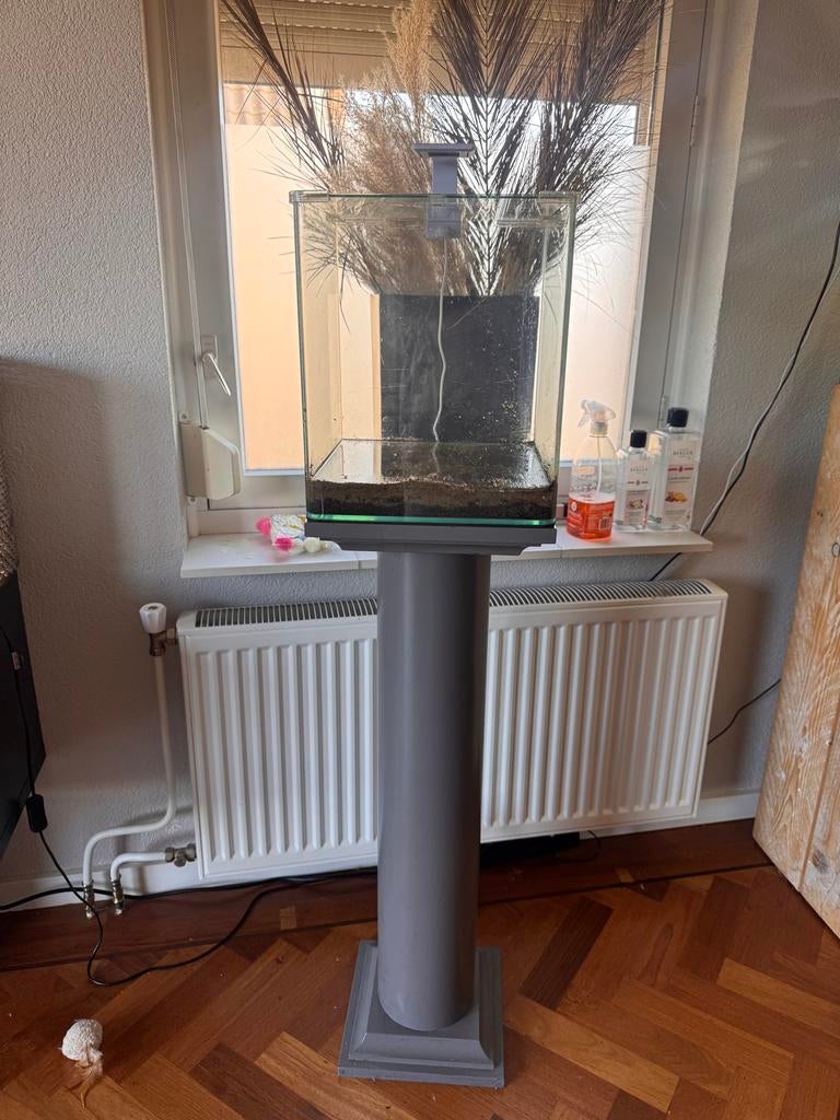 DENNERLE Aquariumset Nano Cube 30L incl. lamp en standaard, Ophalen, Zo goed als nieuw, Leeg aquarium