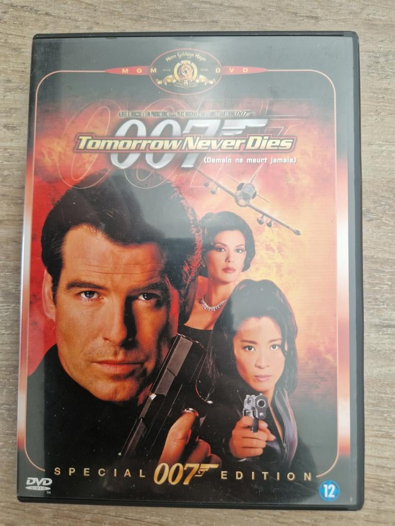 Tomorrow never dies  special edition, Cd's en Dvd's, Dvd's | Actie, Alle leeftijden, Ophalen of Verzenden, Zo goed als nieuw