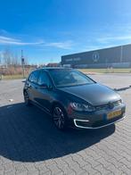 Volkswagen Golf 1.4 204pk DSG 2015 Zwart | panoramadak, Auto's, Volkswagen, Parkeersensor, Zwart, Zwart, 1395 cc