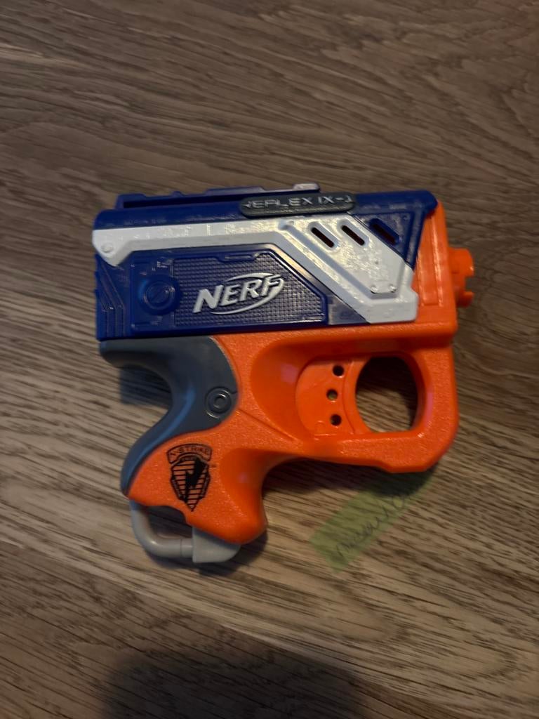 Nerf Reflex IX-1 Blaster - Compact en Krachtig!, Ophalen of Verzenden, Gebruikt, Jongen of Meisje