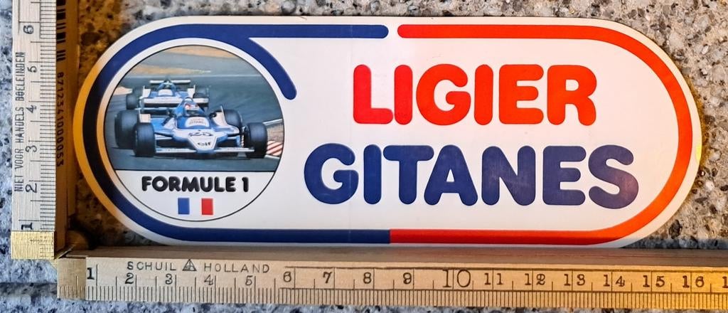 Vintage sticker Gitanes Ligier formule 1 foto Frankrijk, Verzamelen, Stickers, Zo goed als nieuw, Ophalen of Verzenden