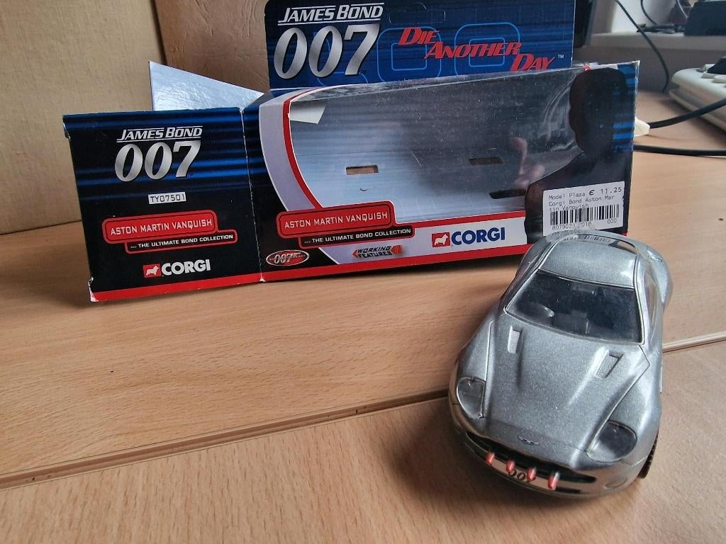 corgi aston martin vanquish James Bond, Hobby en Vrije tijd, Modelauto's | 1:43, Ophalen of Verzenden, Zo goed als nieuw, Auto