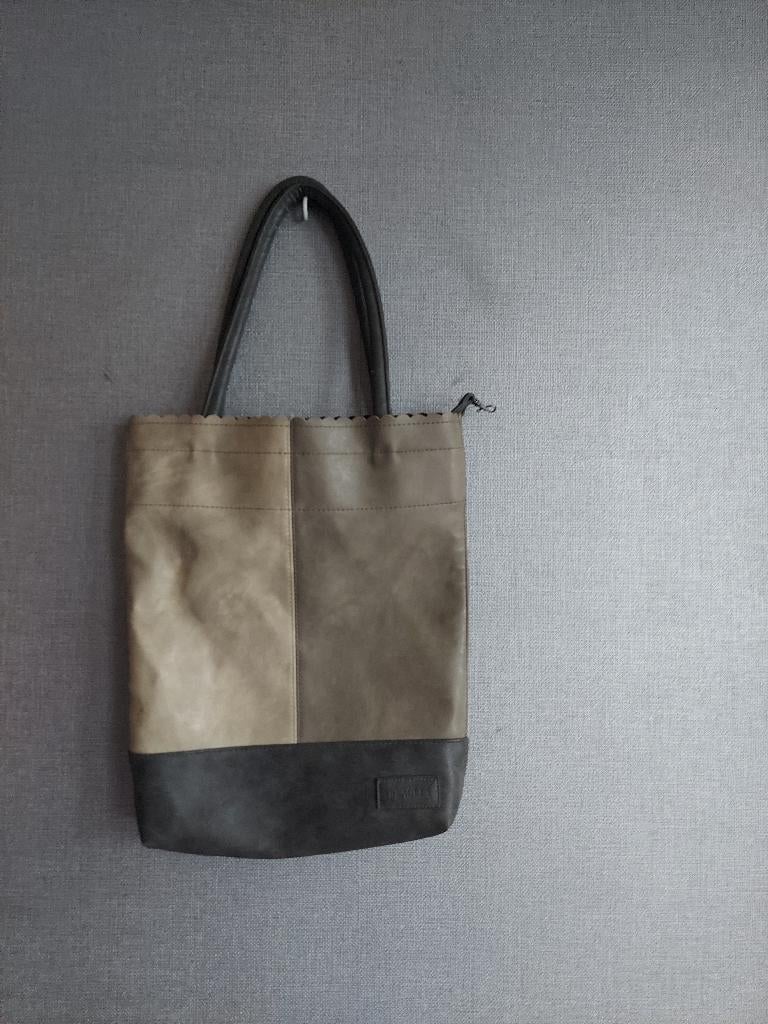 schoudertas tas boodschappentas, Ophalen of Verzenden, Zo goed als nieuw, Zwart