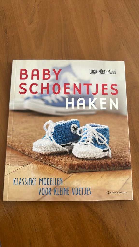 Haken, hobby en vrije tijd, patronnen boek, Ophalen of Verzenden, Zo goed als nieuw, Breien en Haken