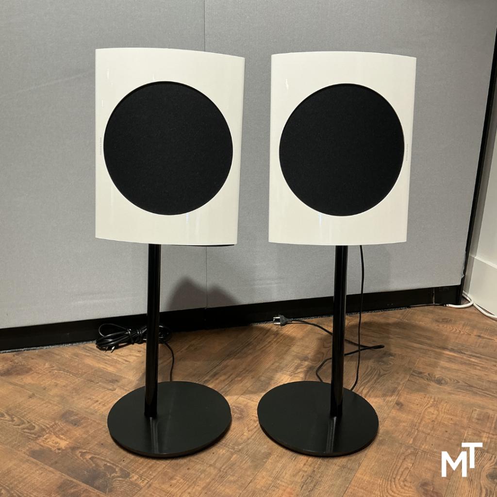 Bang & Olufsen Beolab 17 Wit / Zwart incl Floorstand
