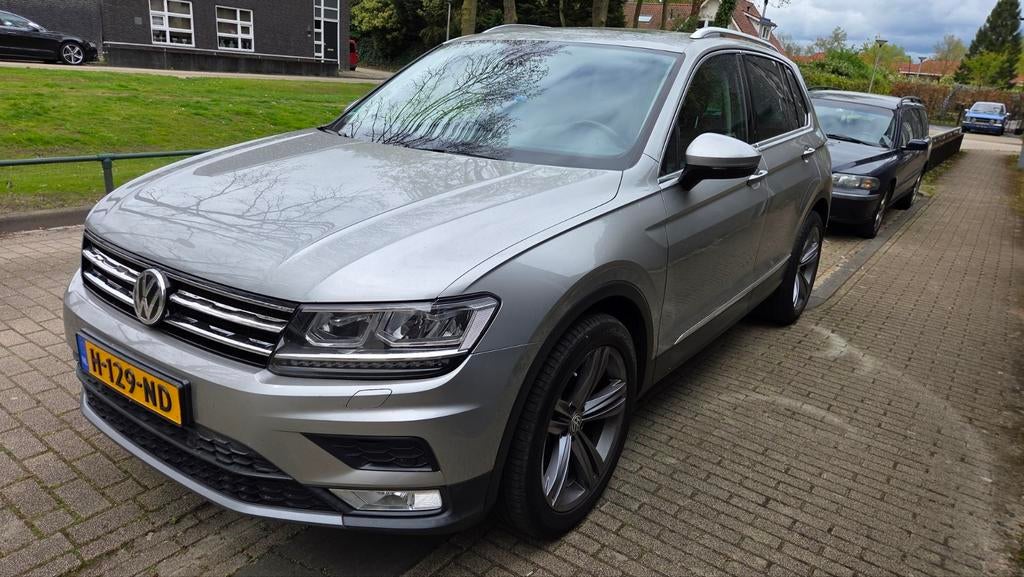 Volkswagen Tiguan 1.4 TSI 110KW/150PK 6DSG M16 2016 Grijs, Auto's, Volkswagen, 1800 kg, 4 cilinders, 150 pk, Grijs