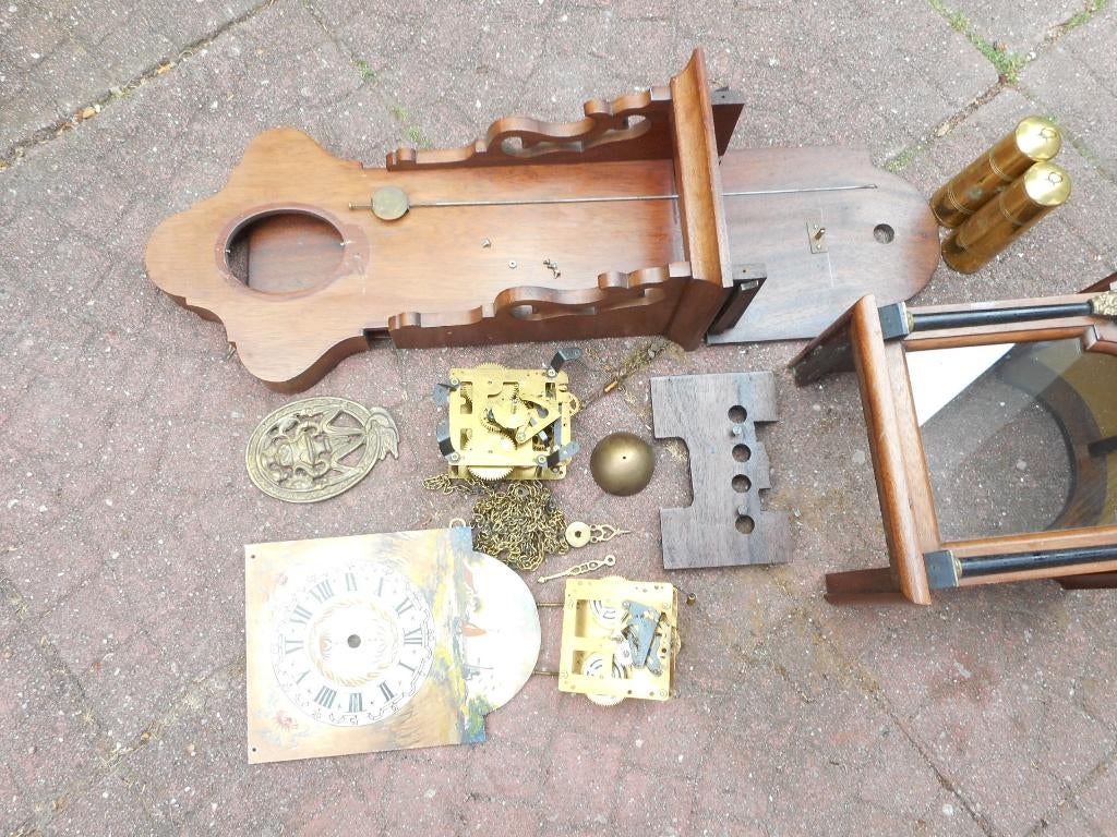 Bijna complete kleine Friese staartklok loop of sloop, Ophalen