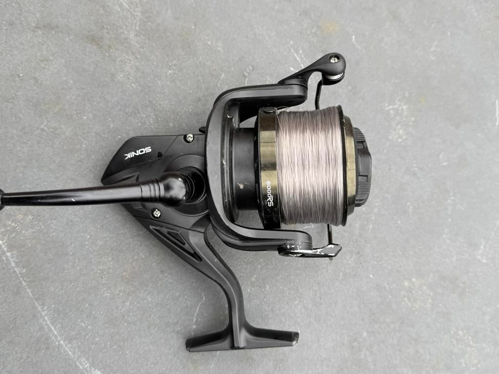 Sonik vader X 8000RS molen inclusief lijn, Ophalen of Verzenden, Gebruikt, Molen