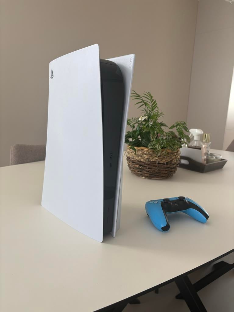 Playstation 5 disk met controller, Spelcomputers en Games, Spelcomputers | Sony PlayStation 5, Ophalen of Verzenden, Gebruikt