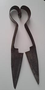 Schapenscheerders schaar, Ophalen