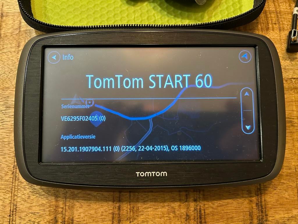 TomTom Start 60 navigatiesysteem met accessoires, Auto diversen, Autonavigatie, Ophalen of Verzenden, Gebruikt