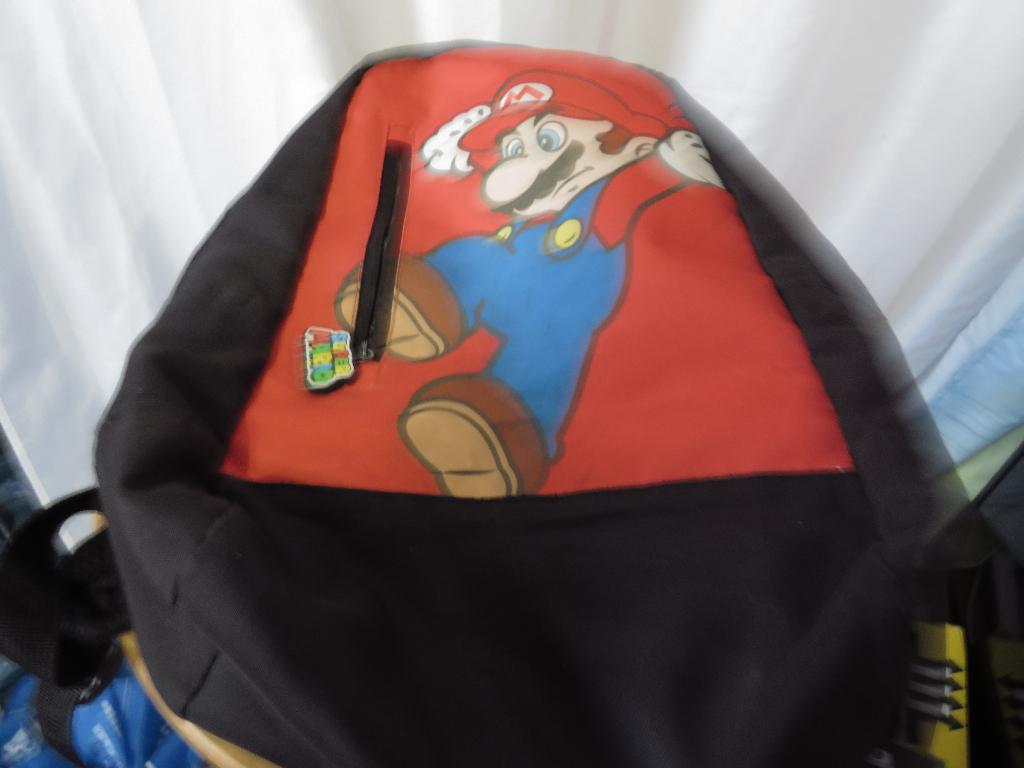 nitendo mario rugtas met wat vlekjes, Gebruikt, 25 tot 40 cm, 30 tot 45 cm, Ophalen