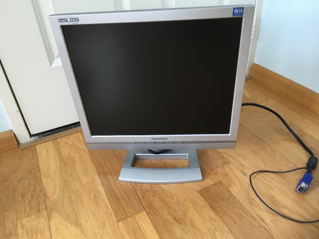 MEDION monitor "17 AKTIV SXGA, Computers en Software, Monitoren, Ophalen, Overige typen, Ingebouwde speakers, 5 ms of meer