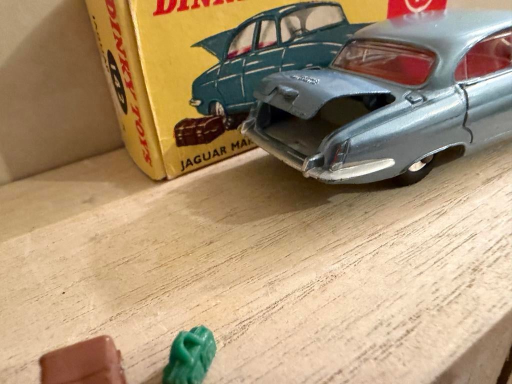 Dinky Toys Jaguar Mark X - Zo goed als nieuw met koffer, F, Auto, Dinky Toys, Ophalen of Verzenden