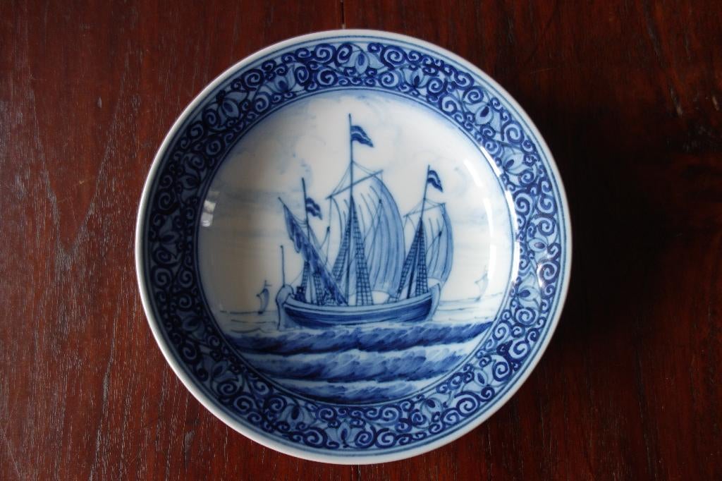 Bord schepen porselein Makkum, Ophalen of Verzenden