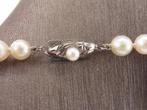 Parelcollier met zilveren slot                           D76, Overige materialen, Gebruikt, Overige kleuren, .