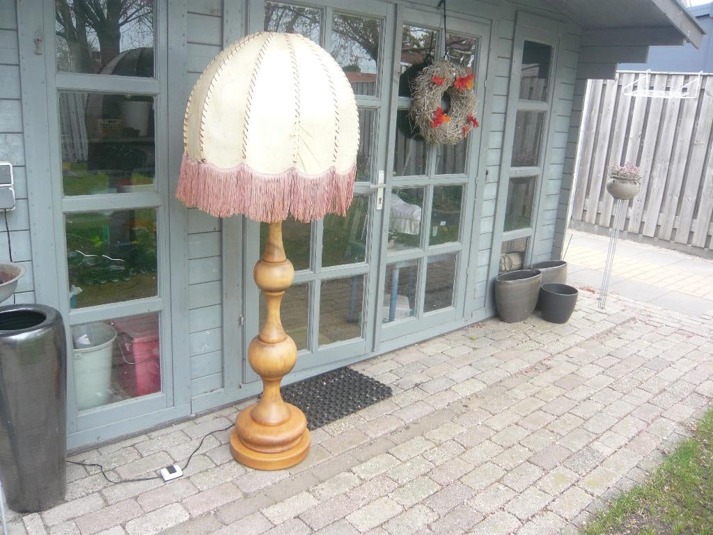 vloerlamp retro hout en varkensleer, Ophalen, Gebruikt, 150 tot 200 cm, Retro