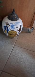 Puntgave Antieke Tabakspot met Unieke Afbeelding, Ophalen