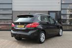 BMW 2 Serie Active Tourer 216i Centennial High Executive / N, Auto's, BMW, Voorwielaandrijving, Stof, Gebruikt, Met garantie (alle)