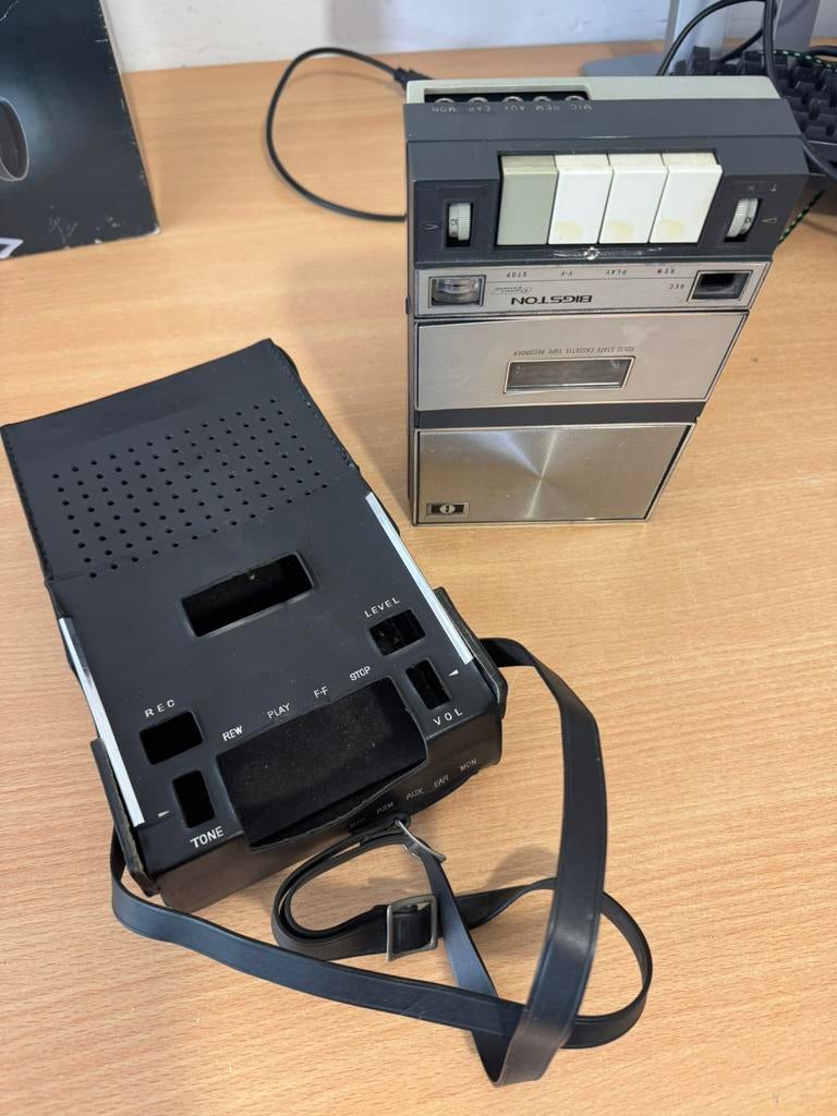 Zeldzame Cassette Recorder Bigston BR-102 ( 1966 Japan )+Tas, Ophalen of Verzenden, Walkman