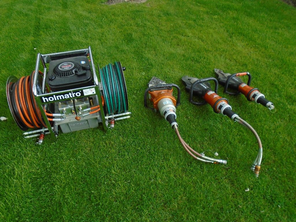 Pers, knipper, knipper/spreider, aggregaat. Holmatro, Ophalen, Gebruikt