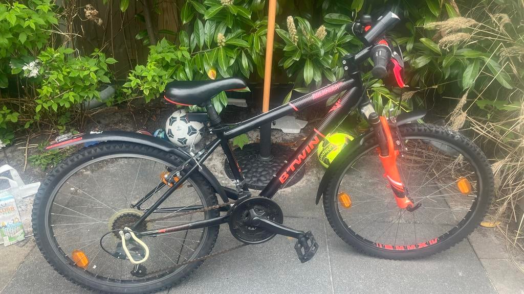 B'twin mountainbike 24 inch, Fietsen en Brommers, Fietsen | Jongens, Ophalen, Gebruikt, 24 inch, Handrem