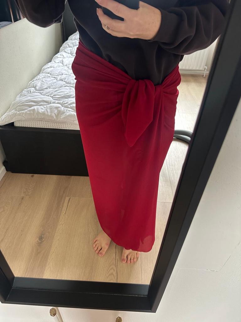 Rode rood pareo omslagdoek nieuw, Ophalen of Verzenden, Nieuw, Rood, Overige typen