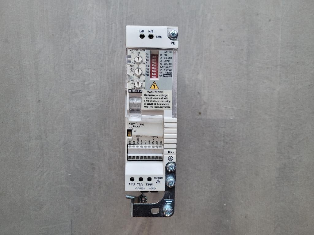 ABB frequentieregelaar ACS50 1~230V in, 3~uit., ABB, Ophalen of Verzenden, Zo goed als nieuw, Info@abb.nl