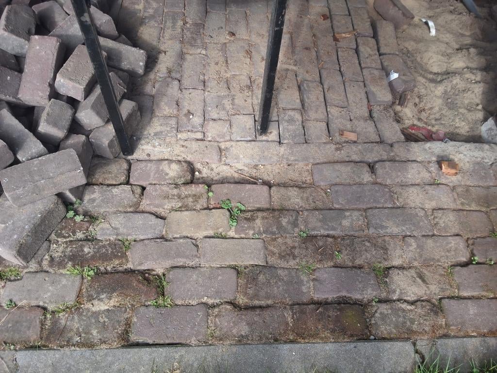 Oude gebakken klinkers, Ophalen of Verzenden, Klinkers