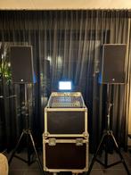 PA set AD-systems speakers - Synq versterker - Behringer mix, Ophalen, Zo goed als nieuw, 1000 watt of meer