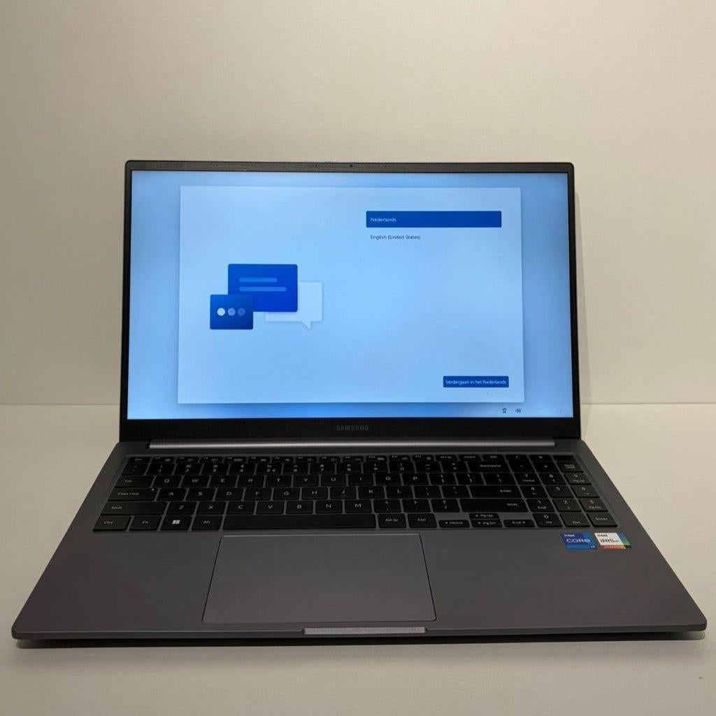 Samsung Galaxy Book4 NP750XGJ-KG1NL 15.6inch Laptop + Lader, Computers en Software, Windows Laptops, Gebruikt, Met videokaart