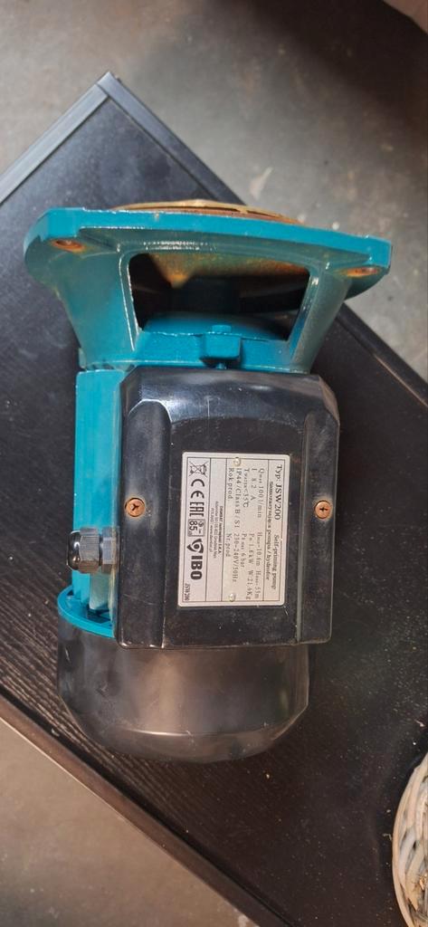 Zelfaanzuigende waterpomp IBO 1.8kW, Tuin en Terras, Waterpompen, Gebruikt, Elektrisch, Besproeiingspomp, Ophalen