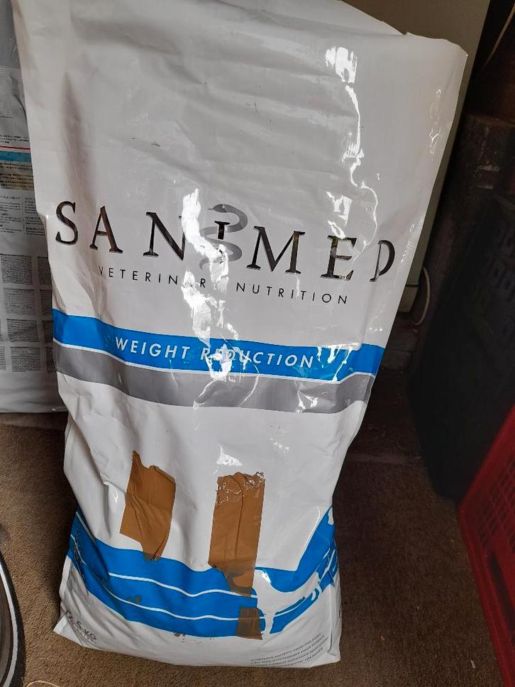 Sanimed weight reduction, Dieren en Toebehoren, Dierenvoeding, Hond, Ophalen