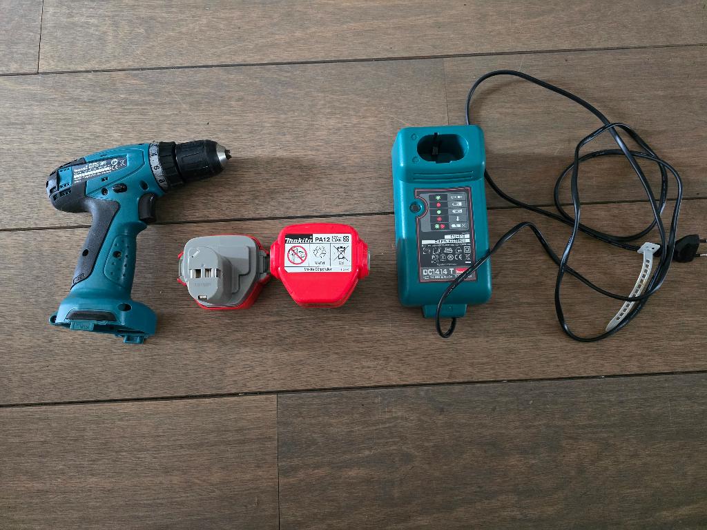 Makita accuboormachine, Ophalen of Verzenden, Gebruikt, Minder dan 400 watt, Boor- en Schroefmachine