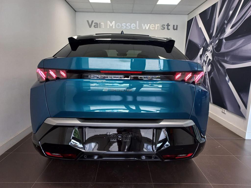 Peugeot e-3008 GT Avantage 210 73 kWh / Panoramisch Schuifda, 12 maanden, Stof, 213 pk, Blauw
