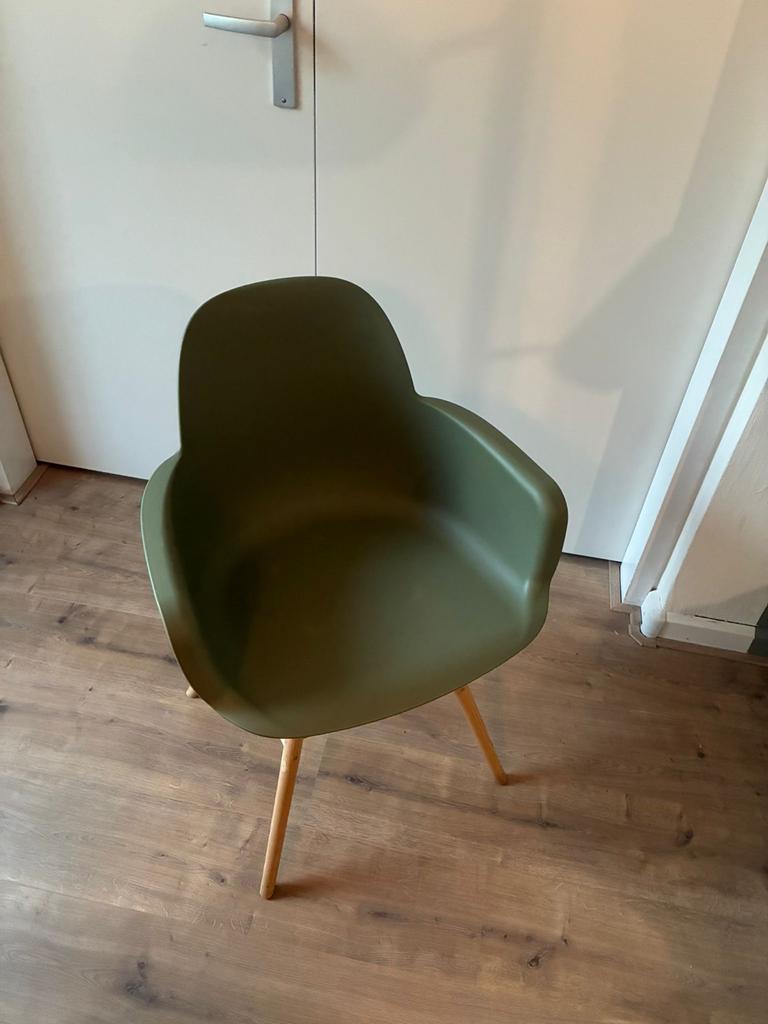 4 Groene Plastic Eettafel Stoelen, Ophalen, Kunststof, Gebruikt, Overige kleuren