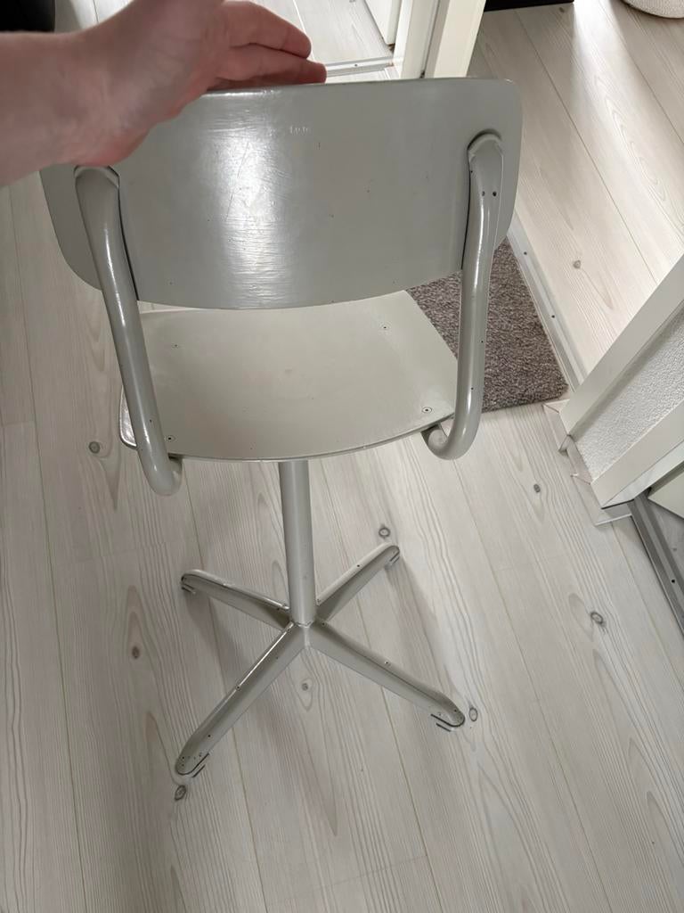 Vintage schoolbureau en stoel Mesbank Wijchen, Ophalen of Verzenden