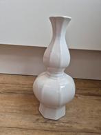 Knobbel Vaas Boch La Louviere, Wit, Aardewerk of Porselein, Ophalen of Verzenden, Zo goed als nieuw