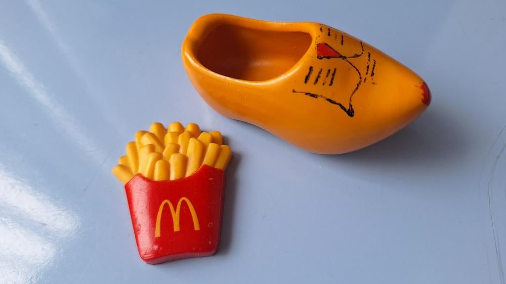 Twee koelkast magneten magneet, Ophalen