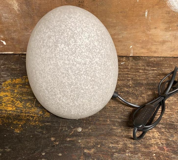 Leuke Franse HB Eierlamp lamp Gustav - design retro Vintage, Huis en Inrichting, Lampen | Tafellampen, Zo goed als nieuw, Minder dan 50 cm