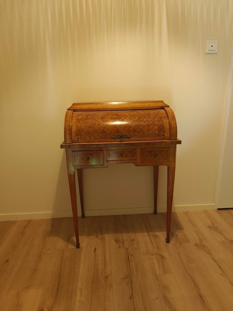 Antiek notenhouten rolluikbureau/secretair met lades, Antiek en Kunst, Ophalen