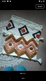 2 leuke kussen hoesjes, Ophalen of Verzenden, Zo goed als nieuw, Rechthoekig