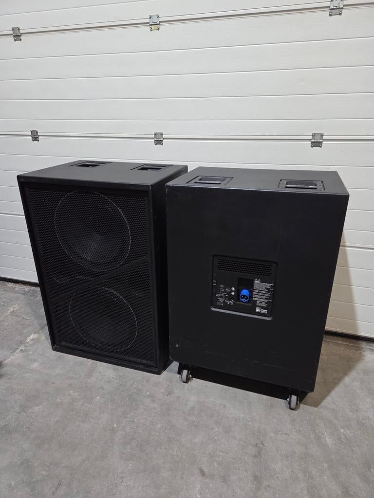 Meyersound 650P actieve dubbel 18" subwoofers, Audio, Tv en Foto, Luidsprekers, Ophalen of Verzenden, 120 watt of meer, Subwoofer